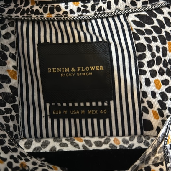 Denim and flower from Ricky Simon button down shirt - Picture 2 of 3